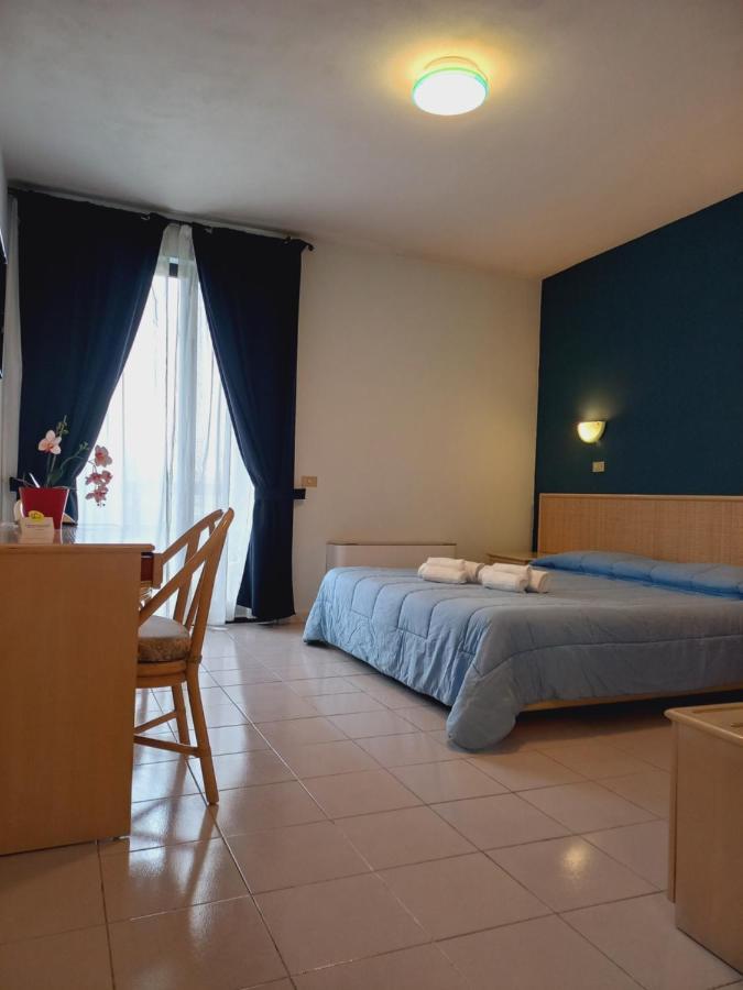 River Park Hotel Ameglia Exterior foto